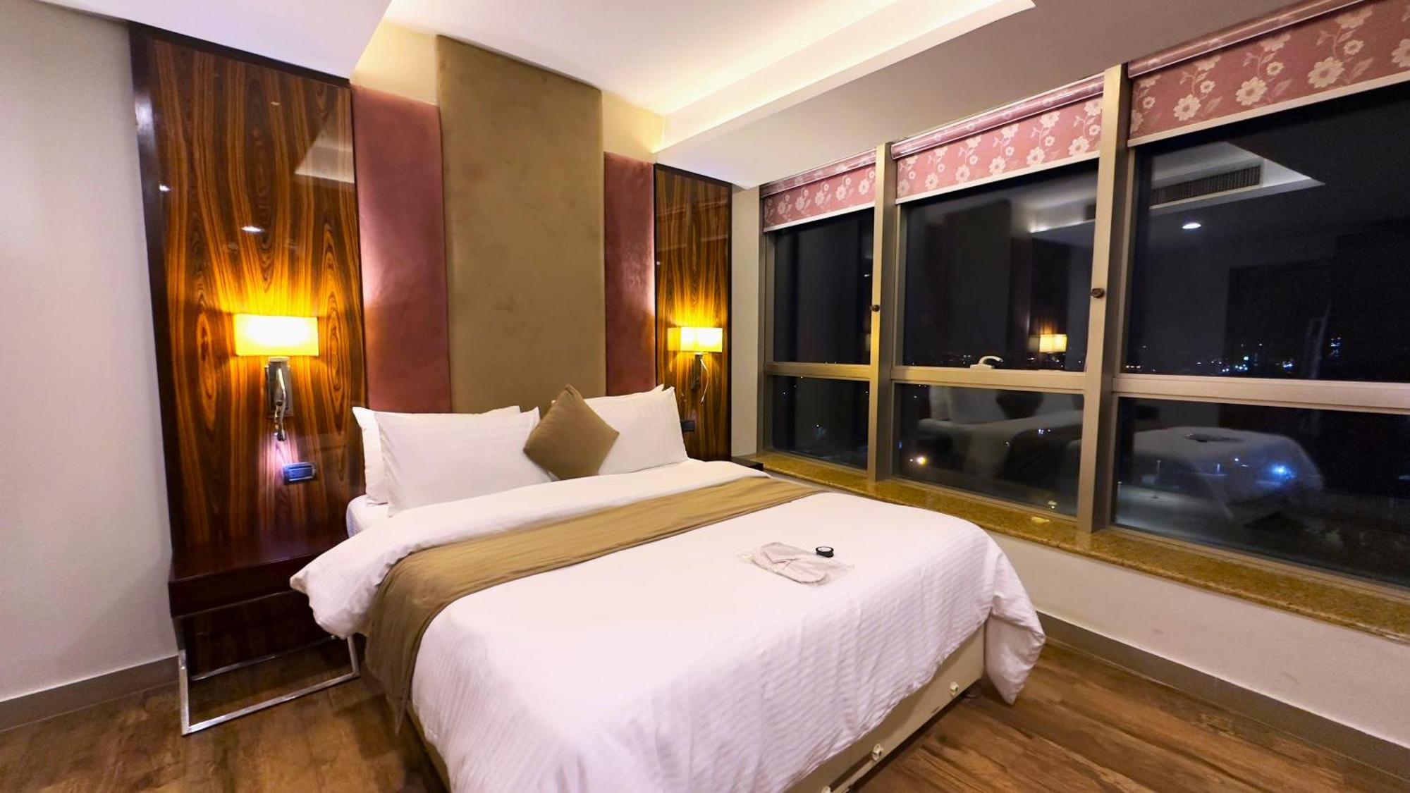 Centaurus Apartments Islamabad Luaran gambar