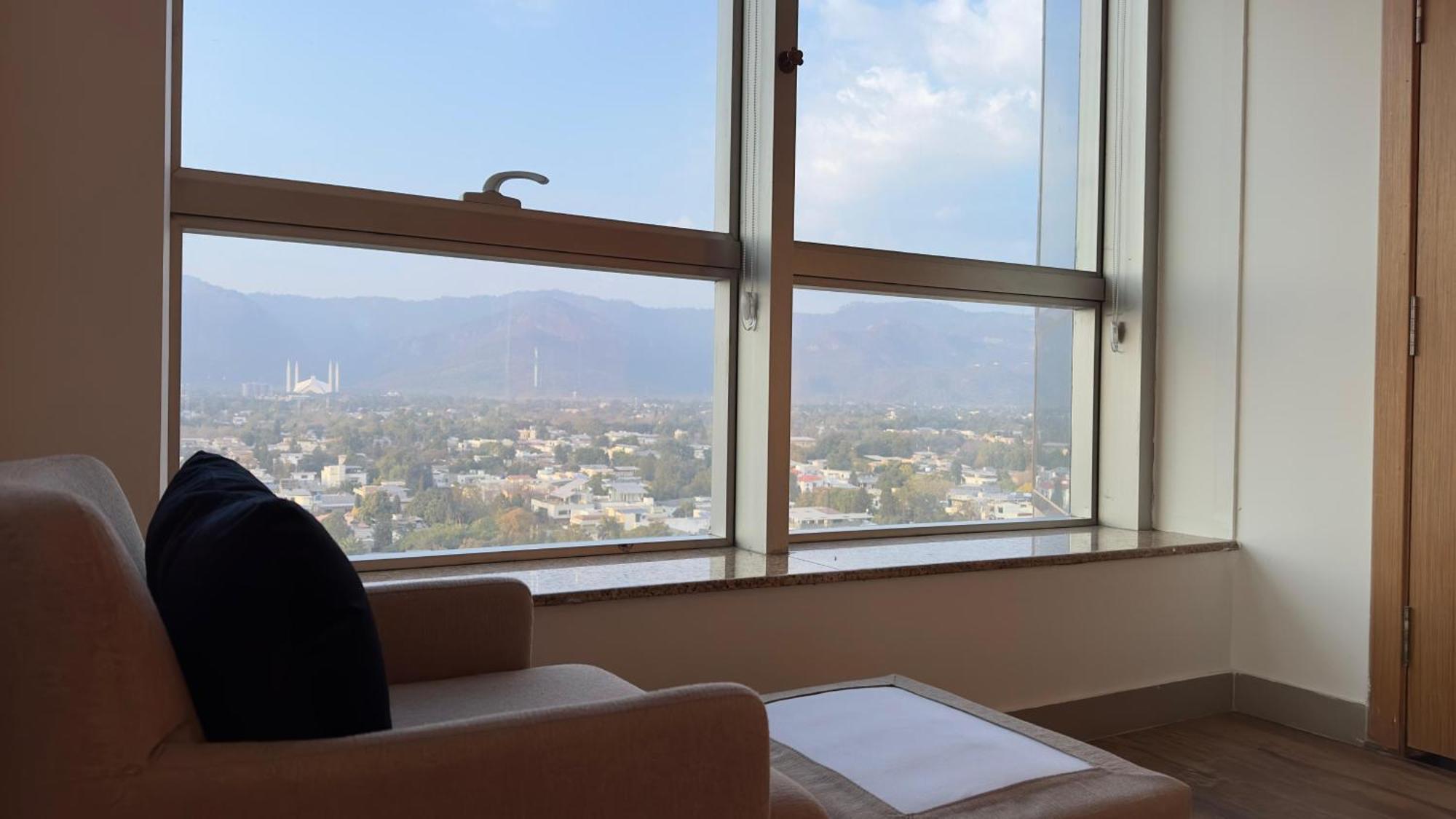 Centaurus Apartments Islamabad Luaran gambar